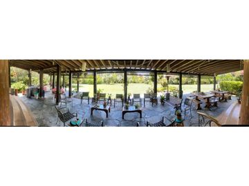 CASA FINCA EN RIONEGRO SECTOR LLANO GRANDE  UNIDAD CERRADA