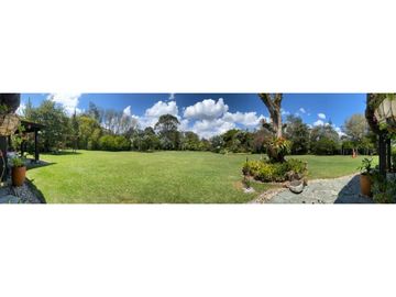 CASA FINCA EN RIONEGRO SECTOR LLANO GRANDE  UNIDAD CERRADA
