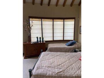 CASA FINCA EN RIONEGRO SECTOR LLANO GRANDE  UNIDAD CERRADA