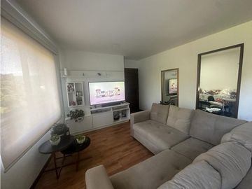 VENDO APARTAMENTO AMPLIOS ESPACIOS EN EL CARMEN DE VIBORAL