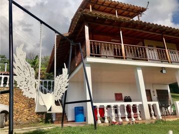 Santa Elena ( El Castillo) - Casa campestre en venta y/o permuta