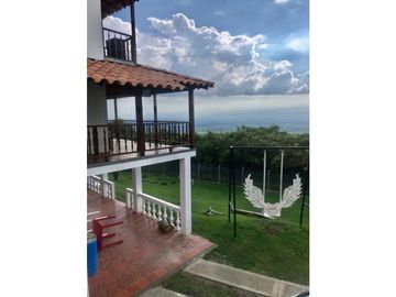 Santa Elena ( El Castillo) - Casa campestre en venta y/o permuta