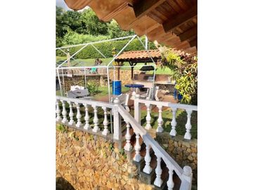 Santa Elena ( El Castillo) - Casa campestre en venta y/o permuta