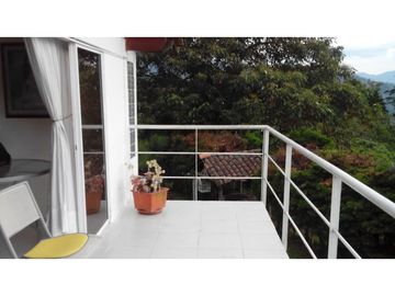 CASA CAMPESTRE LOMA ESCOBERO ENVIGADO