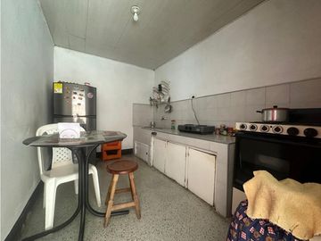 CASA-LOTE EN ZONA URBANA