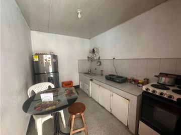 CASA-LOTE EN ZONA URBANA