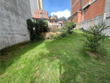 CASA-LOTE EN ZONA URBANA