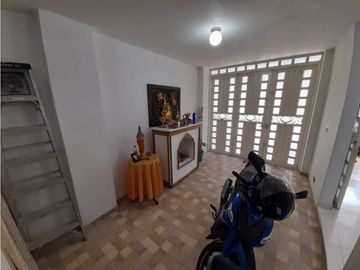 Casa de 2 pisos más terraza en venta Barrio Rincón del Bosque Palmira
