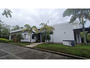 Se vende casa campestre vía al aeropuerto, Armenia Quindio