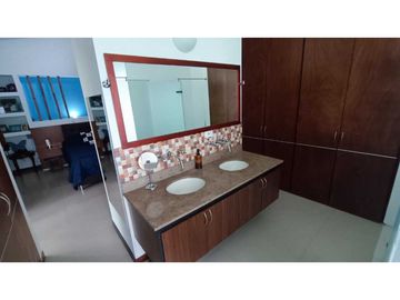 Se vende casa campestre vía al aeropuerto, Armenia Quindio