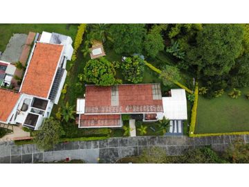 Se vende casa campestre vía al aeropuerto, Armenia Quindio