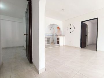 SE VENDE HERMOSA CASA EN EL BARRIO SALOMIA
