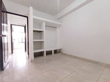 SE VENDE HERMOSA CASA EN EL BARRIO SALOMIA