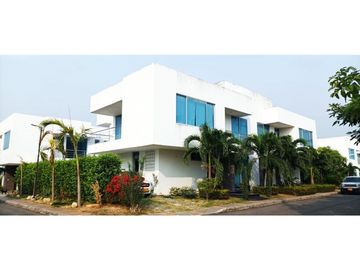VENDO CASA EN GIRARDOT  (Condominio Casa Loma Campestre)