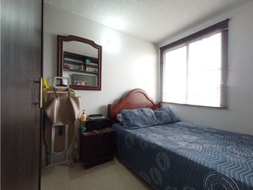 SE VENDE APARTAMENTO EN C.R CALICANTO