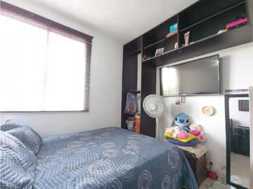 SE VENDE APARTAMENTO EN C.R CALICANTO