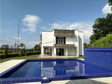 Se vende casa campestre vía aeropuerto, Tebaida Quindio
