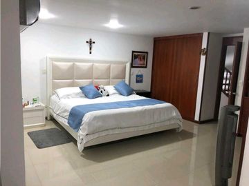 Casa para la venta en el norte de cali barrio la flora unidad cerrada