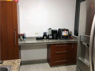 Casa para la venta en el norte de cali barrio la flora unidad cerrada