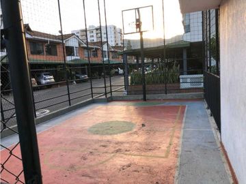 Casa para la venta en el norte de cali barrio la flora unidad cerrada