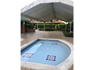 Casa para la venta en el norte de cali barrio la flora unidad cerrada