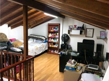 Casa para la venta en el norte de cali barrio la flora unidad cerrada
