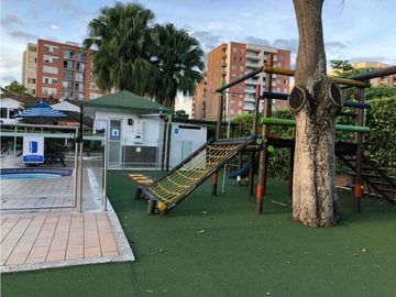 Casa para la venta en el norte de cali barrio la flora unidad cerrada