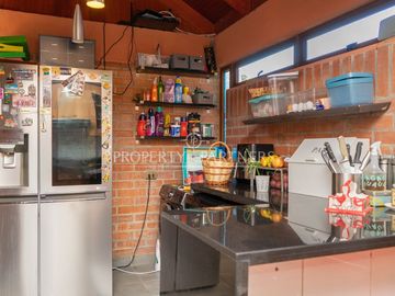 4 dormitorios con piscina en Rojas Magallanes/El Hualle Sur