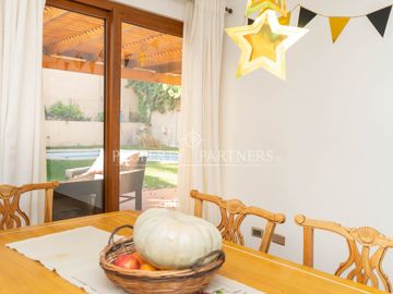 4 dormitorios con piscina en Rojas Magallanes/El Hualle Sur