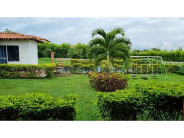 Hermosa finca en parcelación cerrada en venta Santa Elena El Cerrito