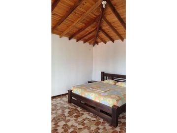 Hermosa finca en parcelación cerrada en venta Santa Elena El Cerrito