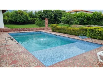 Hermosa finca en parcelación cerrada en venta Santa Elena El Cerrito