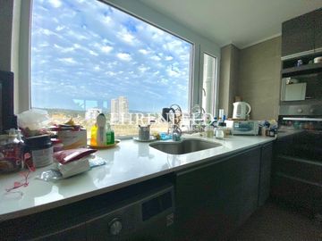 Edmundo Eluchans, Concón. Departamento con vista al mar.