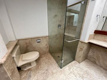 CASA EN VENTA,   EN RANCHO SAN FRANCISCO