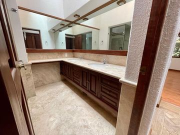 CASA EN VENTA,   EN RANCHO SAN FRANCISCO