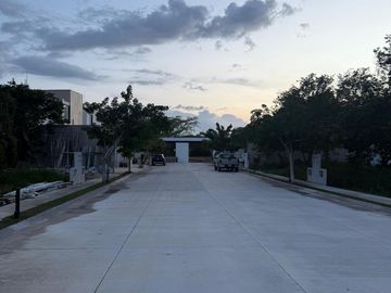 Casa en venta en Mérida, Privada  Moravia en Temozón Norte