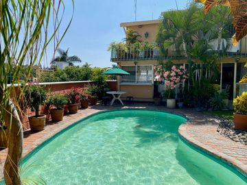 Casa en Club de Golf Cuernavaca, cerca de Las Palmas