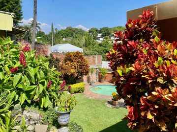 Casa en Club de Golf Cuernavaca, cerca de Las Palmas