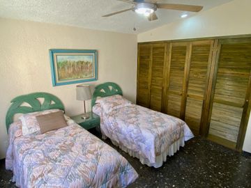 Casa en Club de Golf Cuernavaca, cerca de Las Palmas