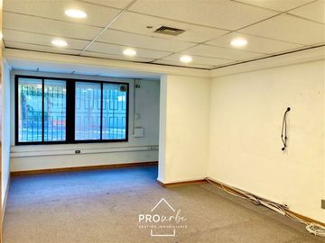 Oficina en Venta en Casa Comercial para Oficina en Suecia con Lota, Providencia