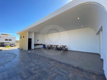 CASA EN VENTA EN PACIFICO HILLS Casa en venta en Fraccionamiento Sábalo Cerritos