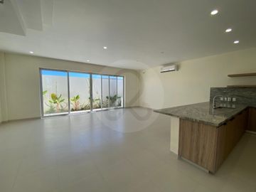 CASA EN VENTA EN PACIFICO HILLS Casa en venta en Fraccionamiento Sábalo Cerritos