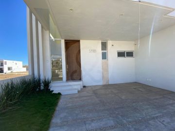CASA EN VENTA EN PACIFICO HILLS Casa en venta en Fraccionamiento Sábalo Cerritos