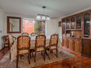 Oportunidad Alto Macul - casa segura dentro de microbarrio - Bajo precio tasación.  3d, 3b, 2e