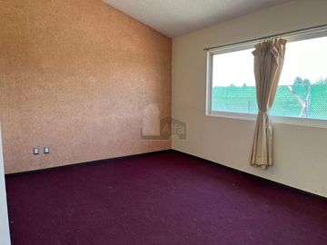 Casa en VENTA en Residencial Girona. La Magdalena Ocotitlán, Metepec.