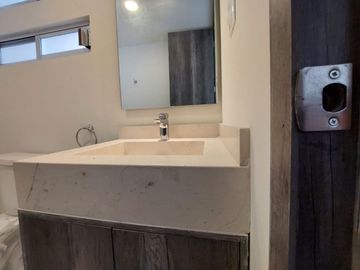 VENTA DE CASA EN LA ANTIGUA CEMENTERA TRES RECAMARAS, CUATRO BAÑOS