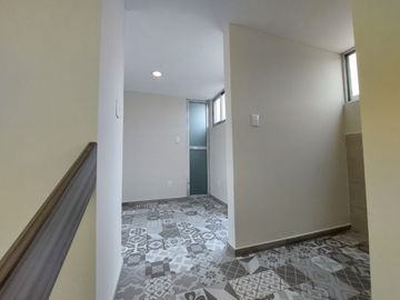 VENTA DE CASA EN LA ANTIGUA CEMENTERA TRES RECAMARAS, CUATRO BAÑOS