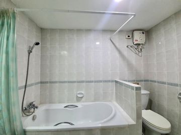 2 Bedroom Condo for sale at Milford Paradise