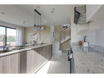 VENDO CASA ENTREGA INMEDIATA - RIVERVIEW - COSTA VERDE - MANHATTAN