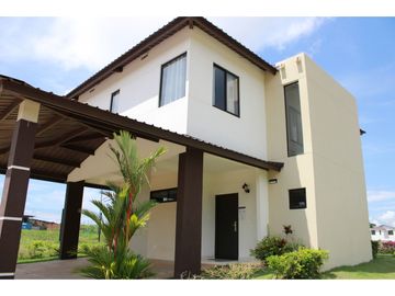 VENDO CASA ENTREGA INMEDIATA - RIVERVIEW - COSTA VERDE - MANHATTAN